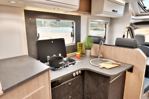 sl t670s int {cb} {yoc} adv adv black adventure int cam11 kueche