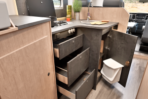 sl t670s int {cb} {yoc} adv adv black adventure int cam12 kueche offen