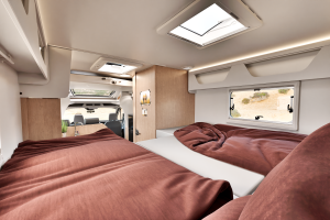 sl t670s int {cb} {yoc} adv adv black adventure int cam6 diagonal hinten vorne r