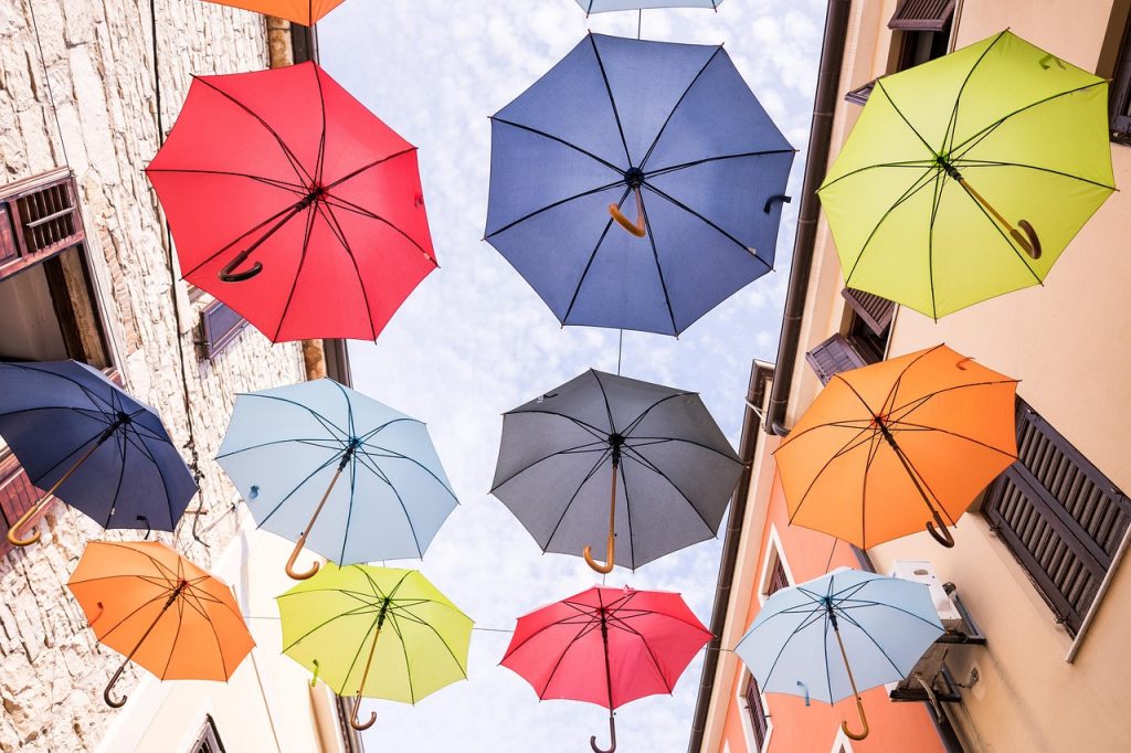 umbrellas 7347507 1280